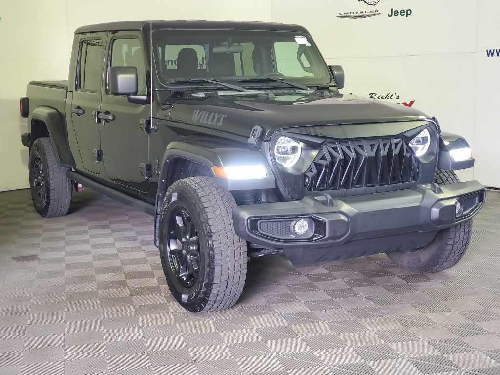 Used 2022 Jeep Gladiator Sport AWD/4WD image 2