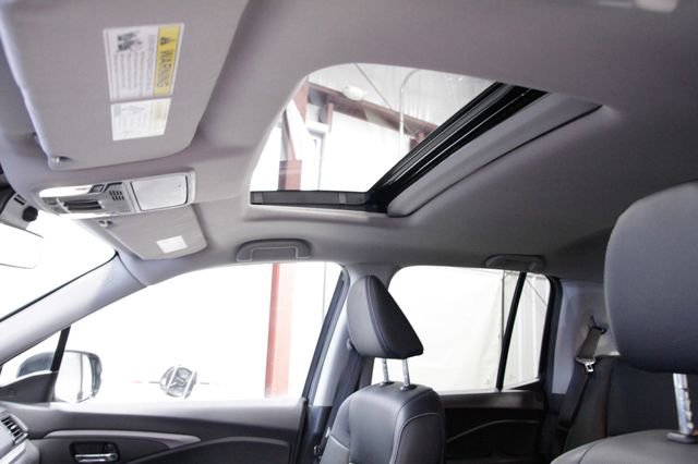 Certified 2024 Honda Ridgeline RTL image 38