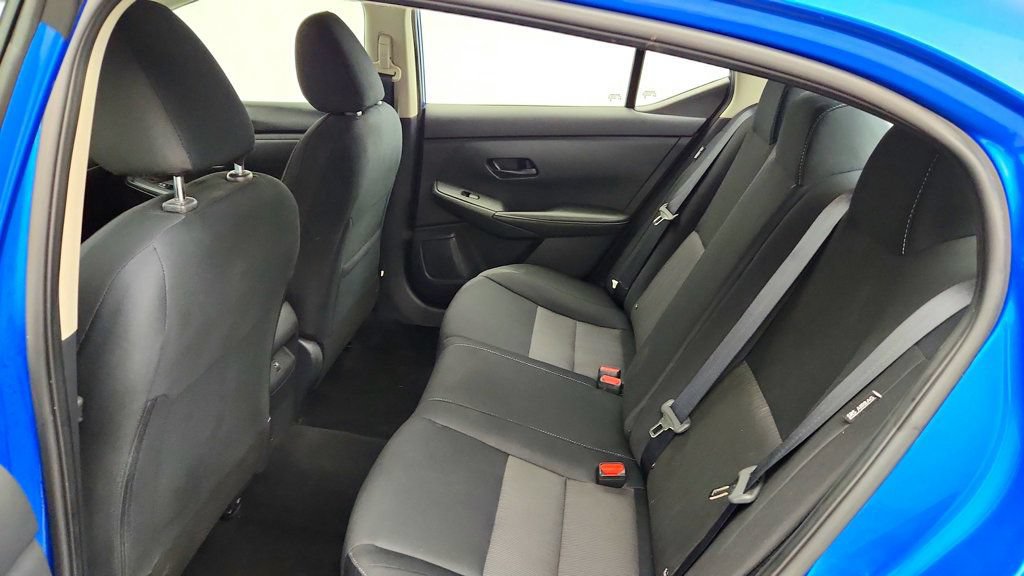 Used 2024 Nissan Sentra SV FWD image 18
