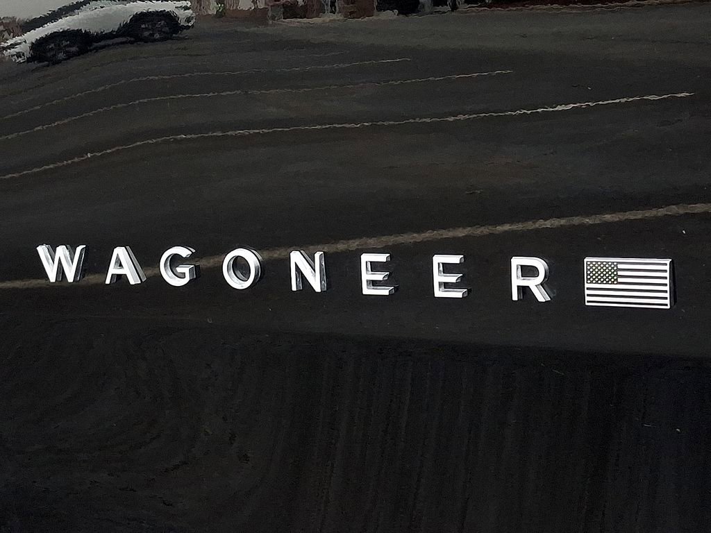 Used 2024 Jeep Wagoneer Series II image 30