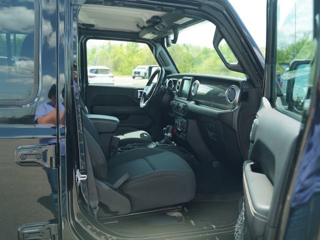 Used 2022 Jeep Wrangler Unlimited Sahara w/ Dual Top Group image 20