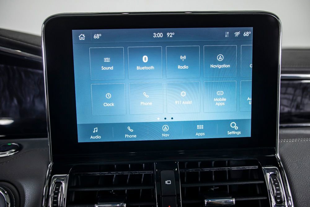 Used 2021 Lincoln Navigator Reserve AWD/4WD image 34