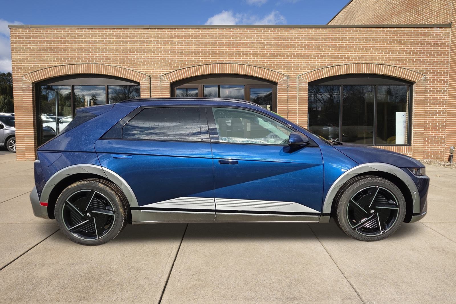 New 2026 Hyundai Ioniq 5 Limited image 2