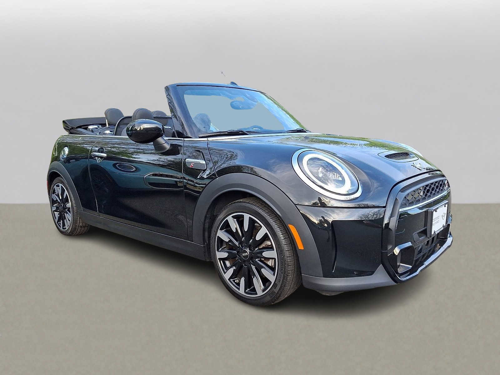 Used 2023 MINI Cooper S FWD image 3