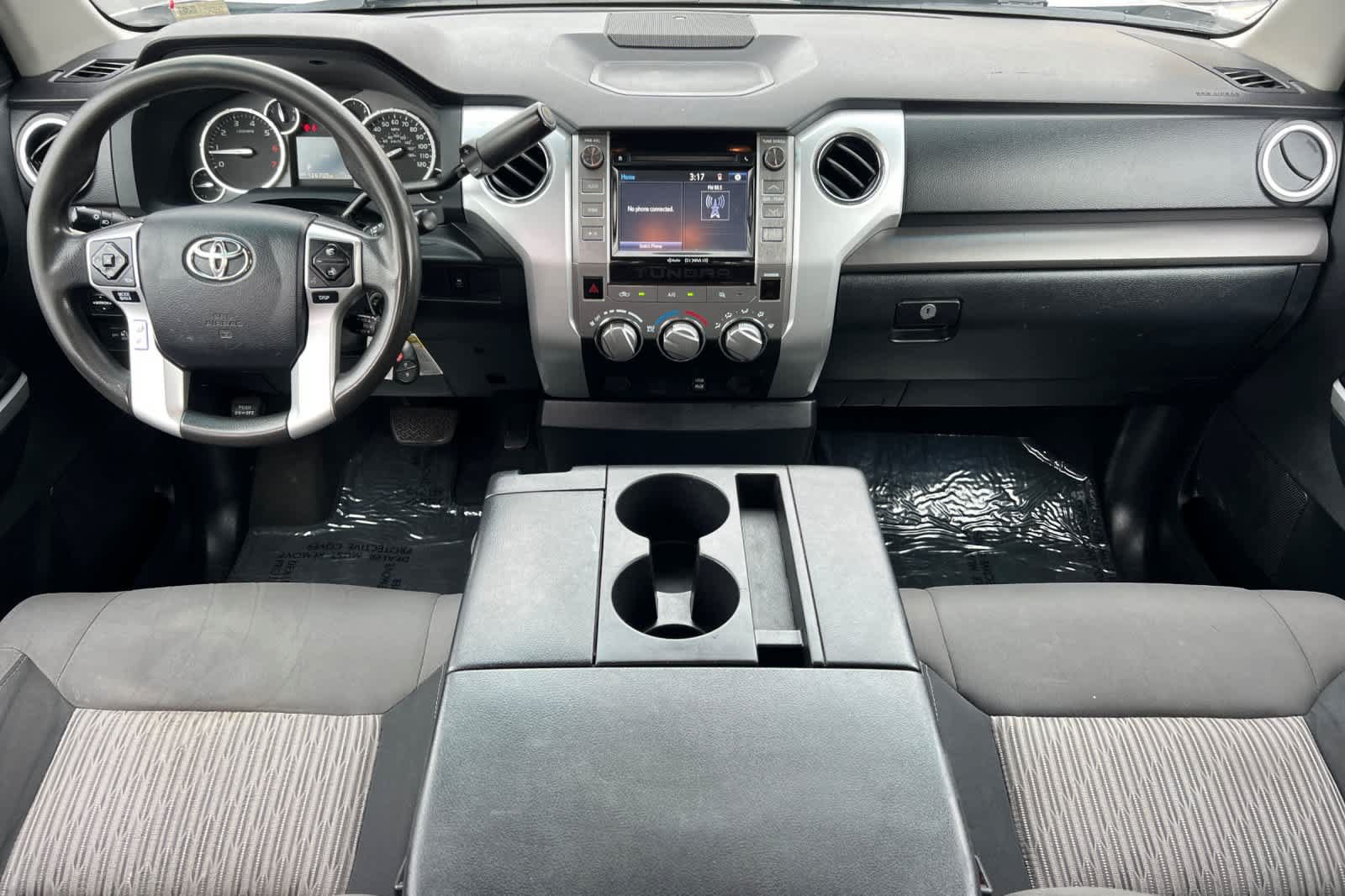 Used 2016 Toyota Tundra SR5 w/ Tow Package RWD image 3