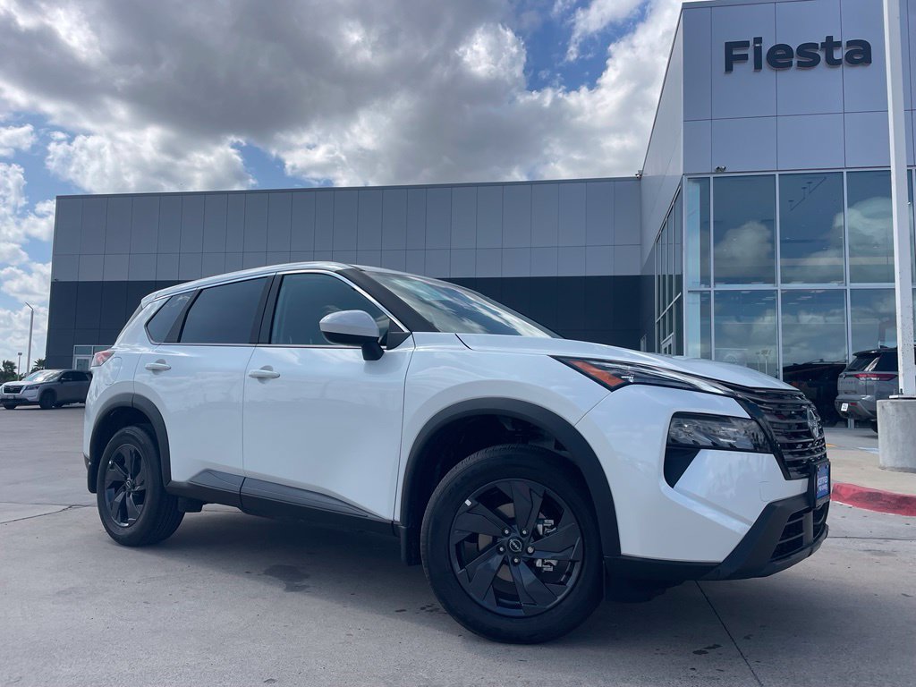 Certified 2026 Nissan Rogue SV w/ Cold Weather Package FWD 360° Tour