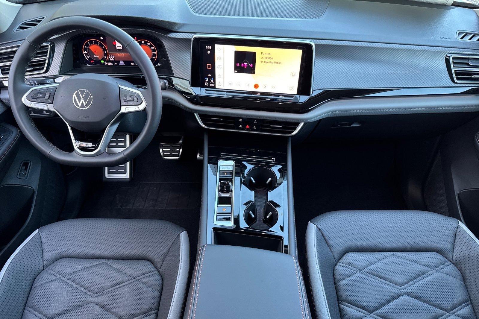 New 2025 Volkswagen Atlas Peak Edition SE image 13