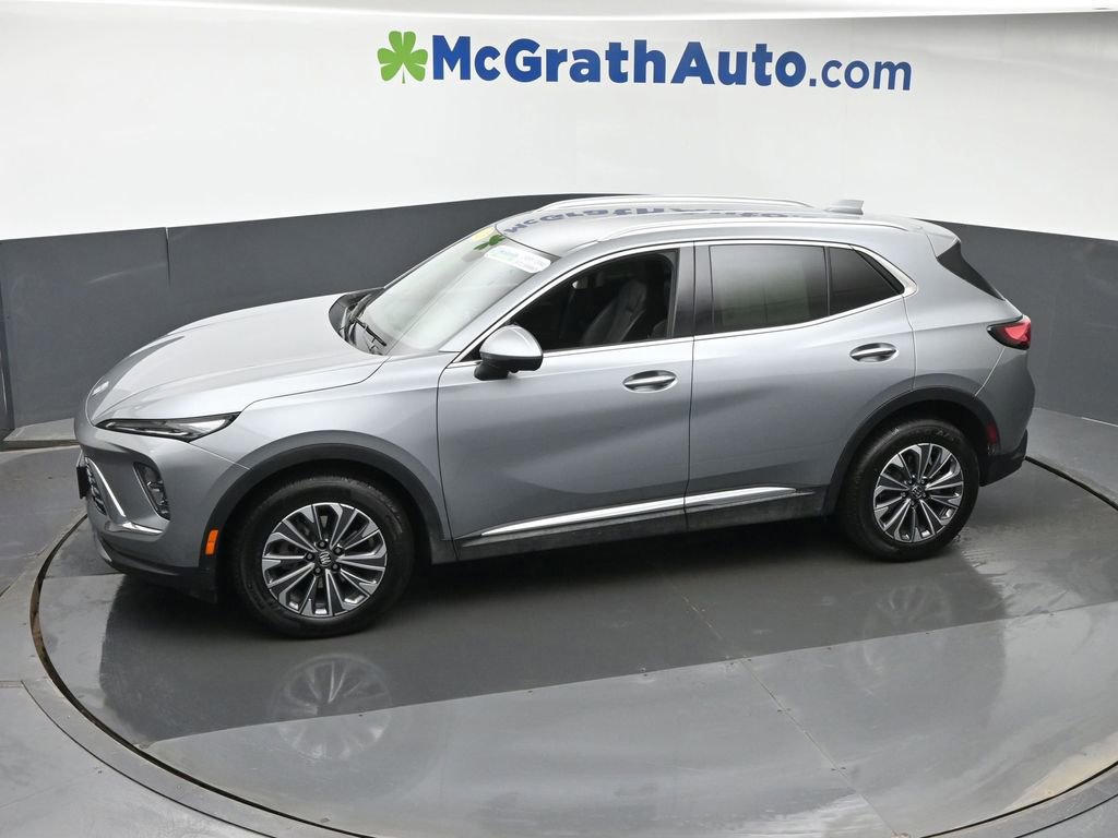 Used 2025 Buick Envision Preferred image 24