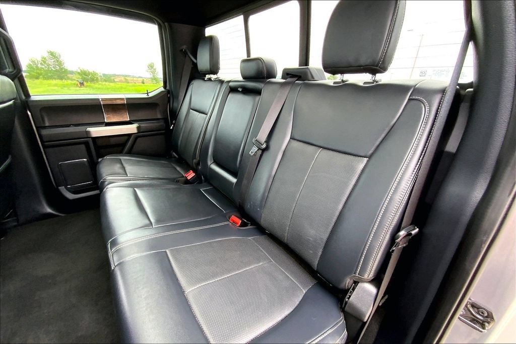 Used 2022 Ford F250 Lariat w/ Black Appearance Package AWD/4WD image 25