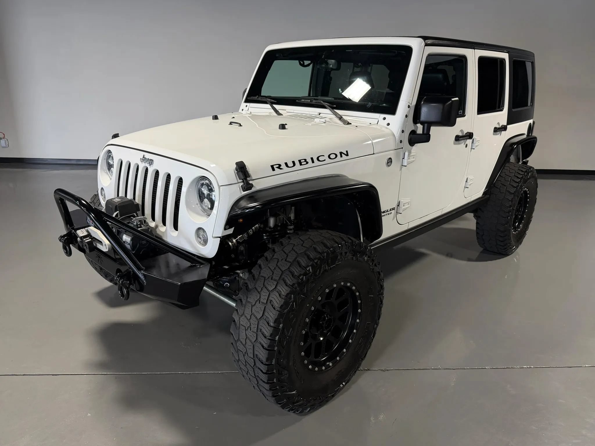 Used 2015 Jeep Wrangler Unlimited Rubicon w/ Connectivity Group AWD/4WD image 7