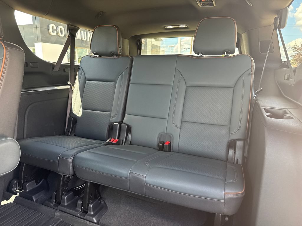Certified 2025 GMC Yukon XL AT4 w/ AT4 Premium Package AWD/4WD image 41