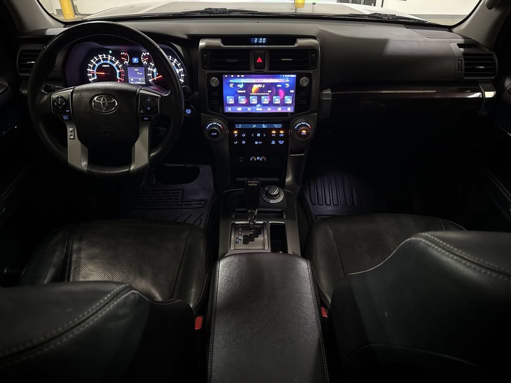 Used 2018 Toyota 4Runner Limited AWD/4WD image 10