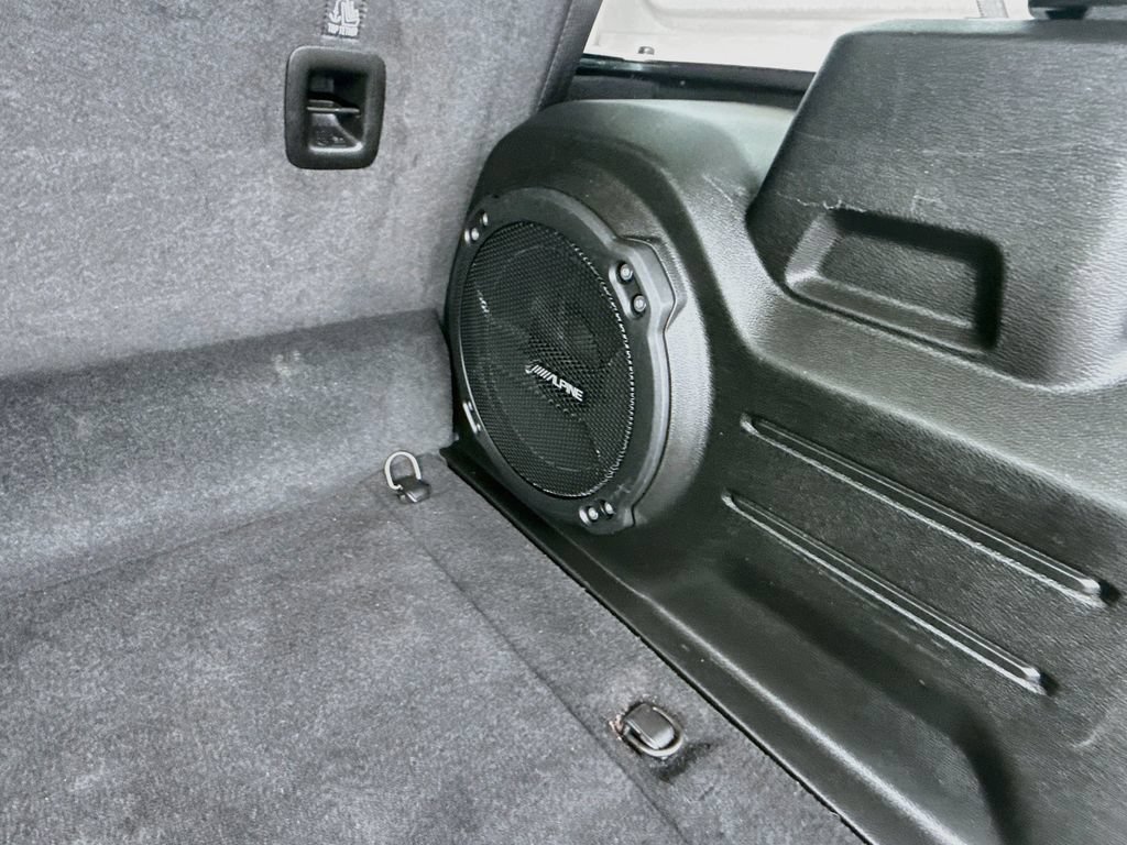 Used 2023 Jeep Wrangler Unlimited Rubicon 4xe w/ Cold Weather Group AWD/4WD image 31