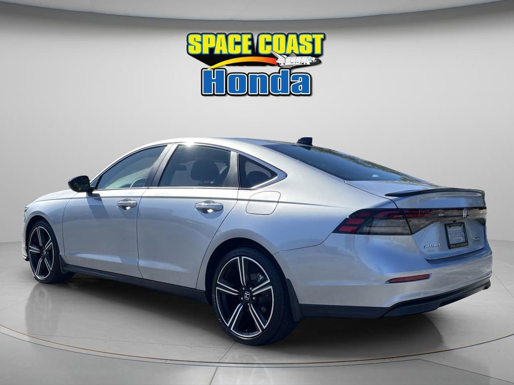 Used 2025 Honda Accord Sport image 7