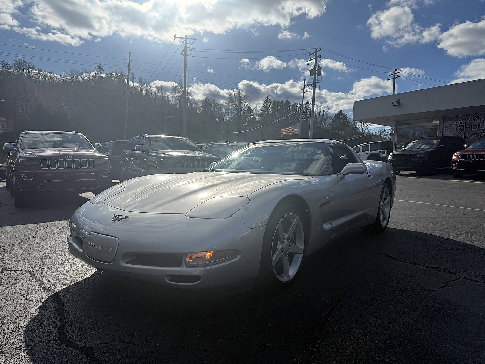 Used 2004 Chevrolet Corvette Coupe image 3