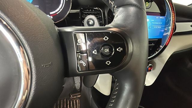 Used 2024 MINI Cooper S w/ Signature Upholstery Package FWD image 16