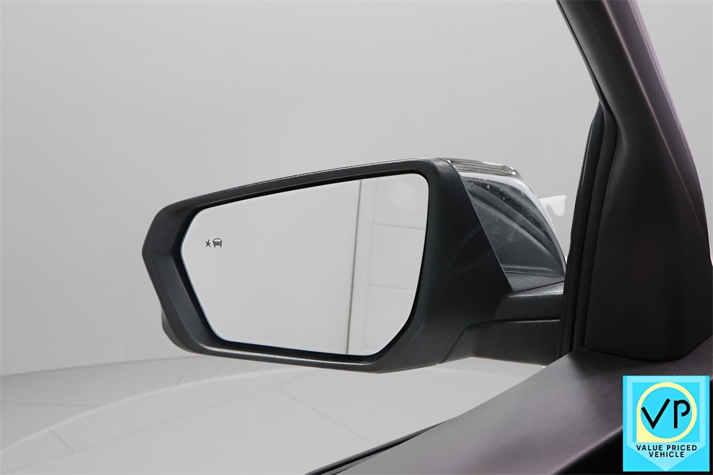 Used 2020 Chevrolet Equinox LT image 22