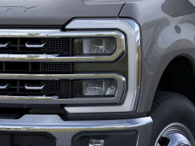 New 2026 Ford F350 4x4 Crew Cab DRW Super Duty image 18