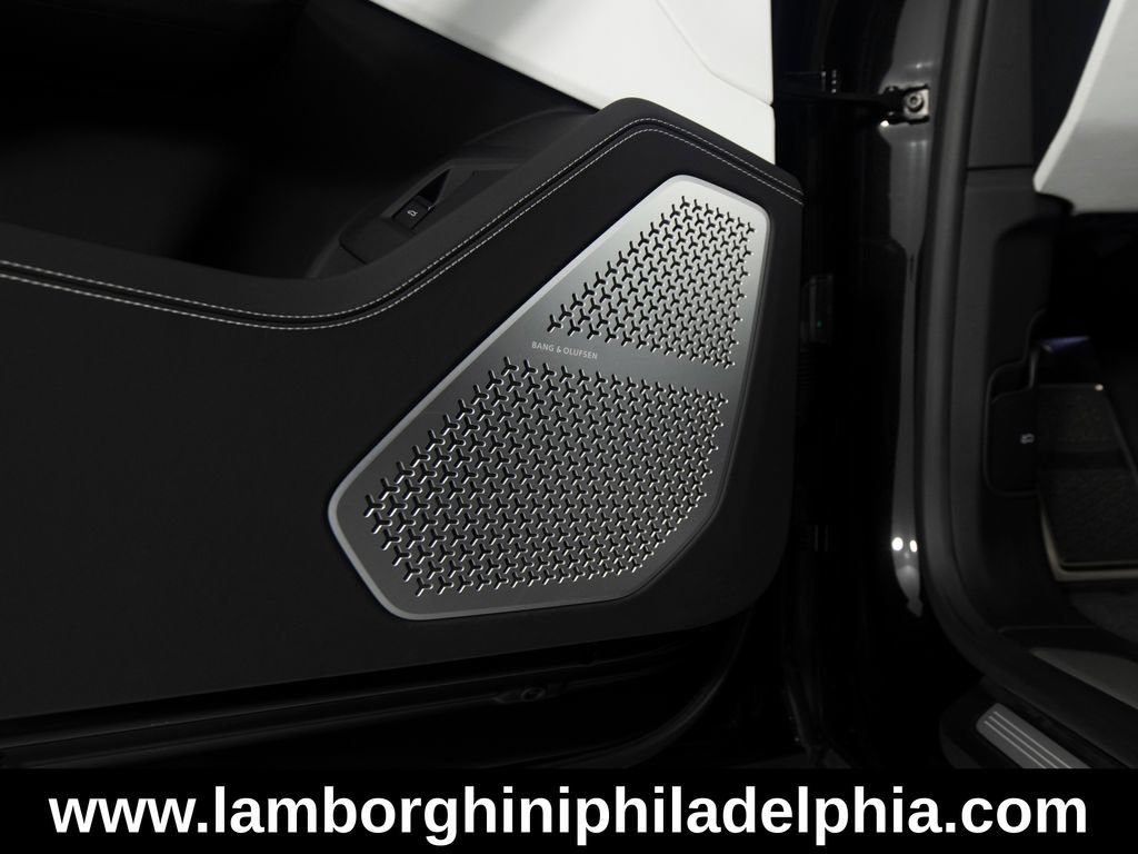 Used 2023 Lamborghini Urus S AWD/4WD image 12