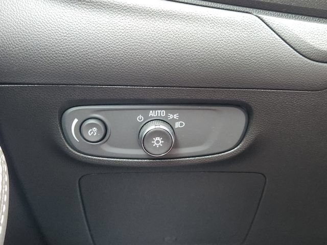Used 2024 Buick Encore GX Sport Touring FWD image 23