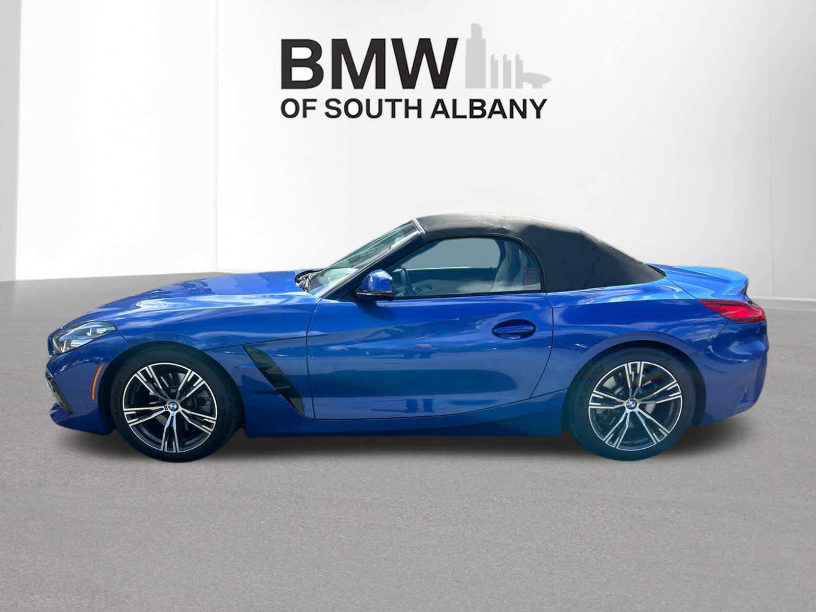 Used 2024 BMW Z4 sDrive30i w/ Driving Assistance Package RWD image 2