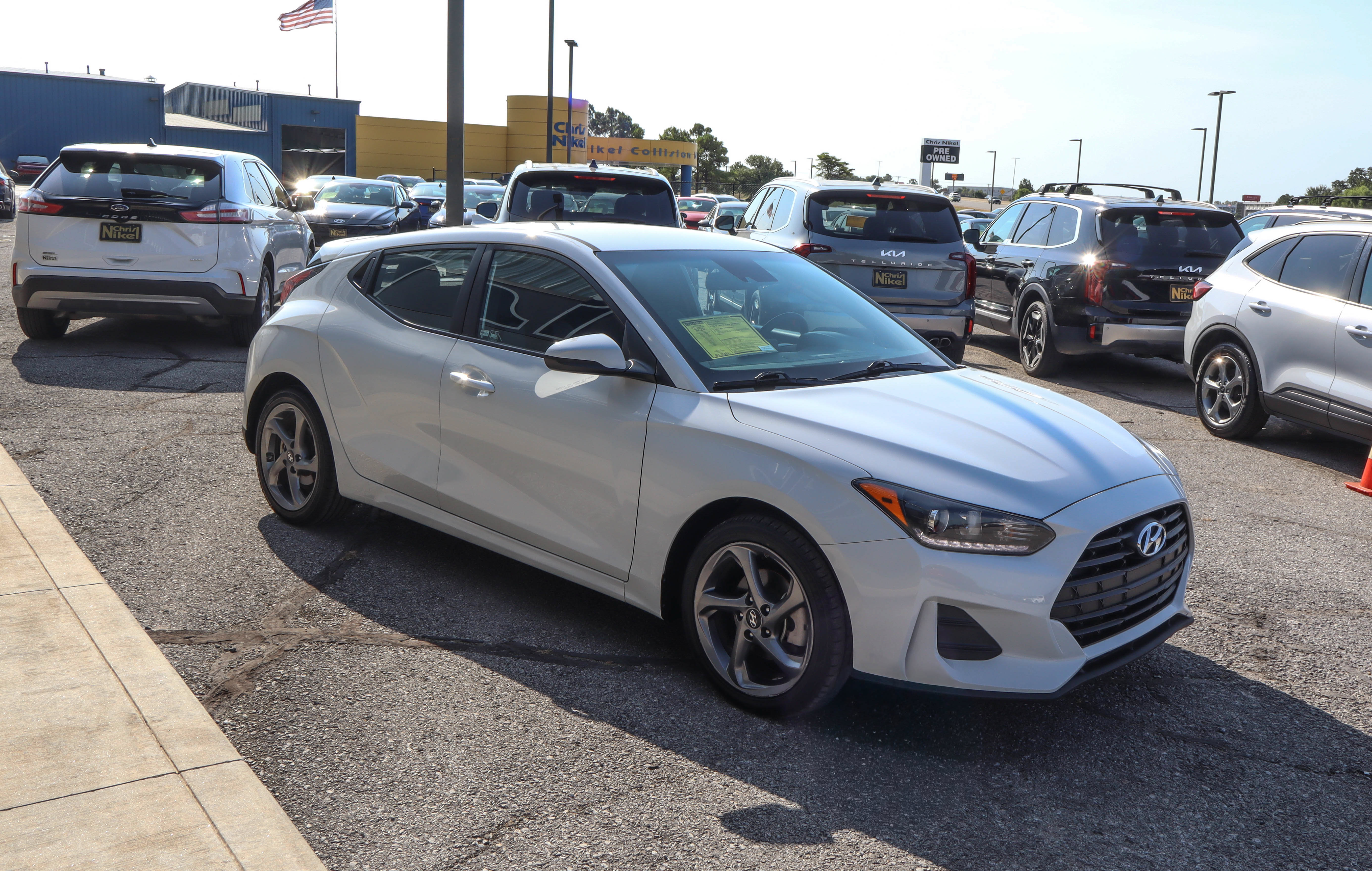 Used 2019 Hyundai Veloster 2.0 FWD image 3