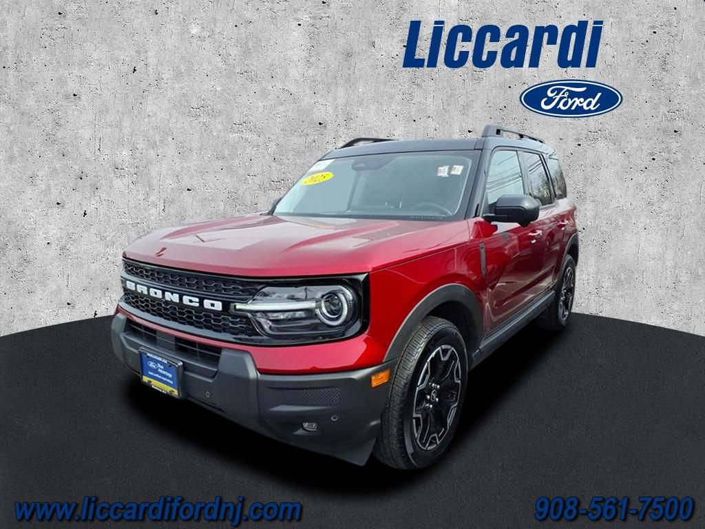 Certified 2025 Ford Bronco Sport Outer Banks w/ Outer Banks Tech Package+ image 3
