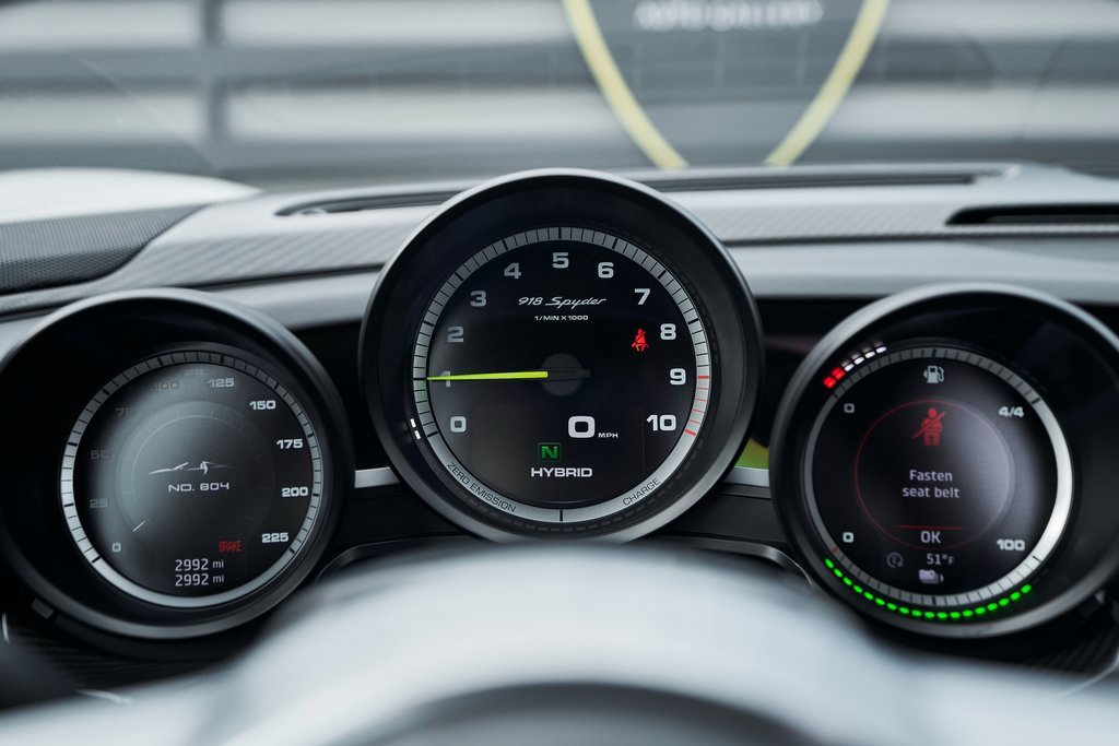 Used 2015 Porsche 918 Spyder image 73