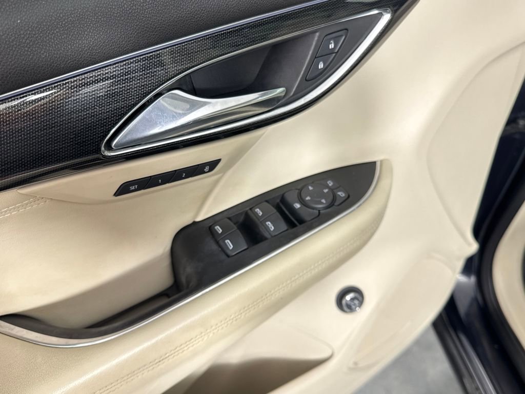 Used 2021 Buick Envision Essence FWD image 11