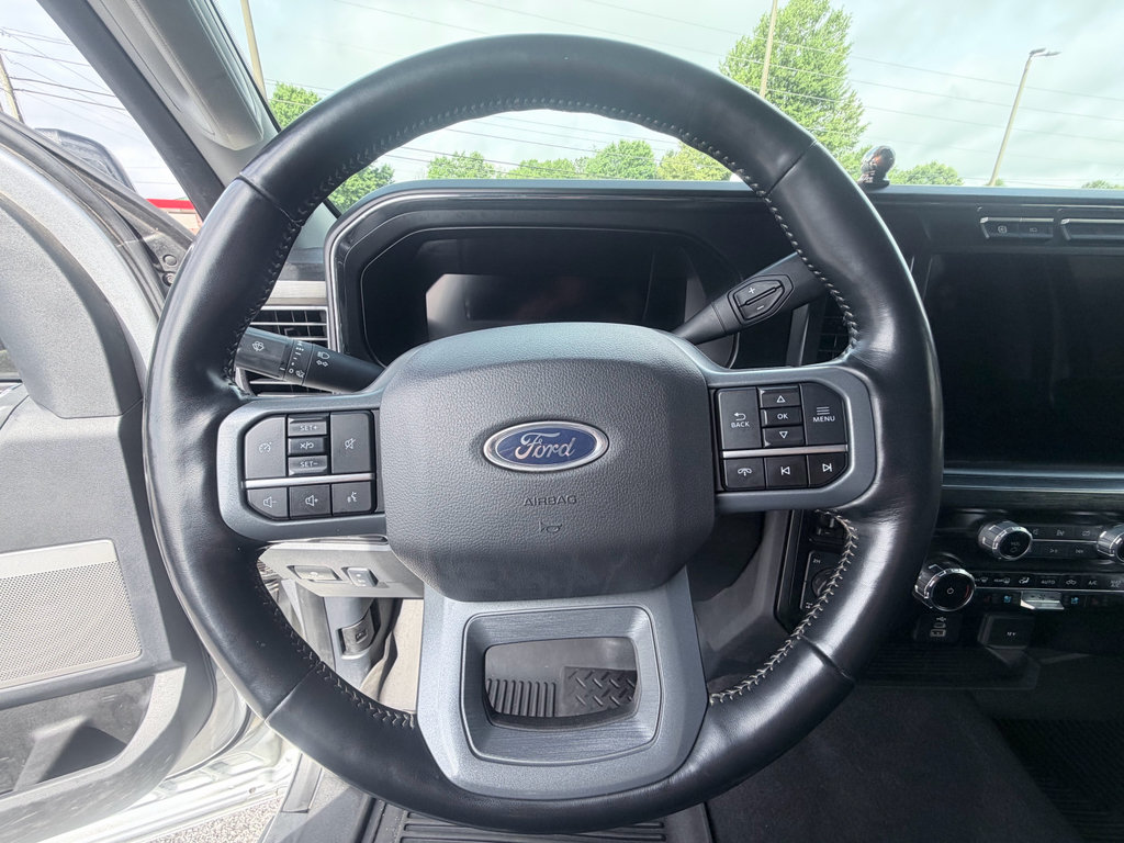 Used 2024 Ford F250 Lariat w/ Black Appearance Package AWD/4WD image 14