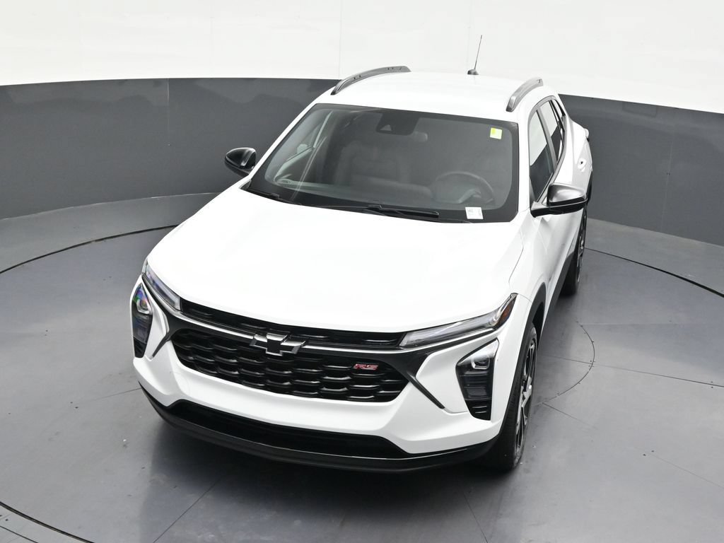 Used 2025 Chevrolet Trax RS FWD image 27