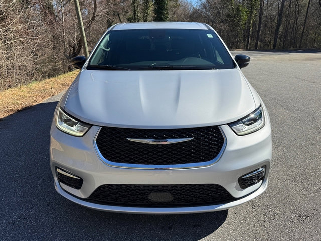 New 2026 Chrysler Pacifica Select image 4