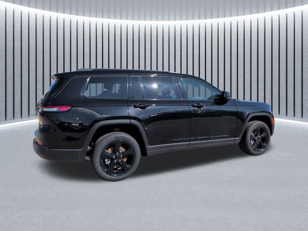 New 2025 Jeep Grand Cherokee L Altitude image 5