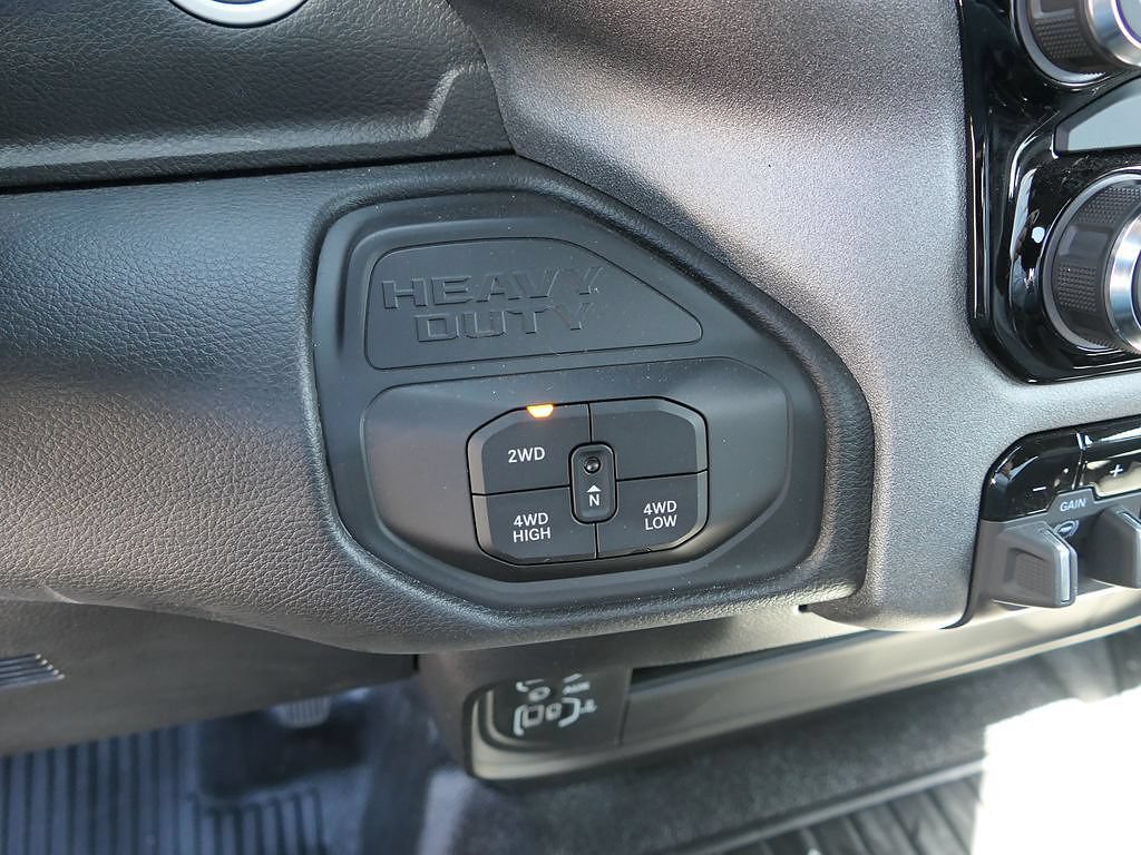 New 2025 RAM 5500 Tradesman AWD/4WD image 19