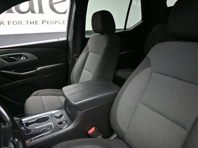 Used 2023 Chevrolet Traverse LT image 16