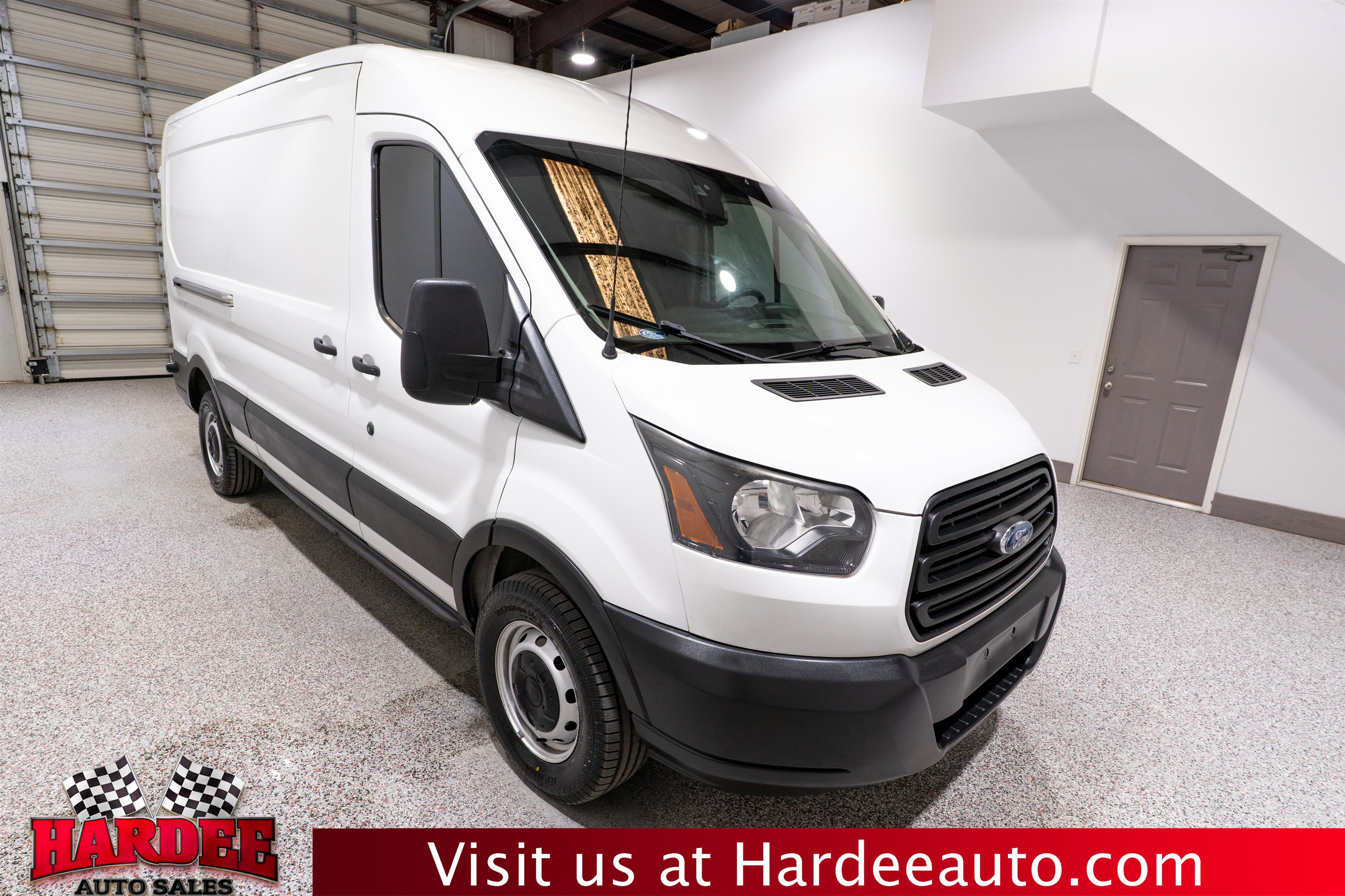 Used 2019 Ford Transit 250 148 Medium Roof RWD image 6
