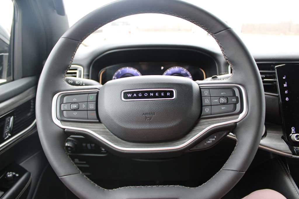 Used 2024 Jeep Wagoneer Series II image 41