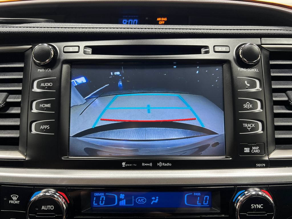 Used 2018 Toyota Highlander XLE AWD/4WD image 12