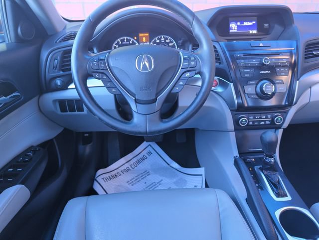 Used 2016 Acura ILX FWD image 2