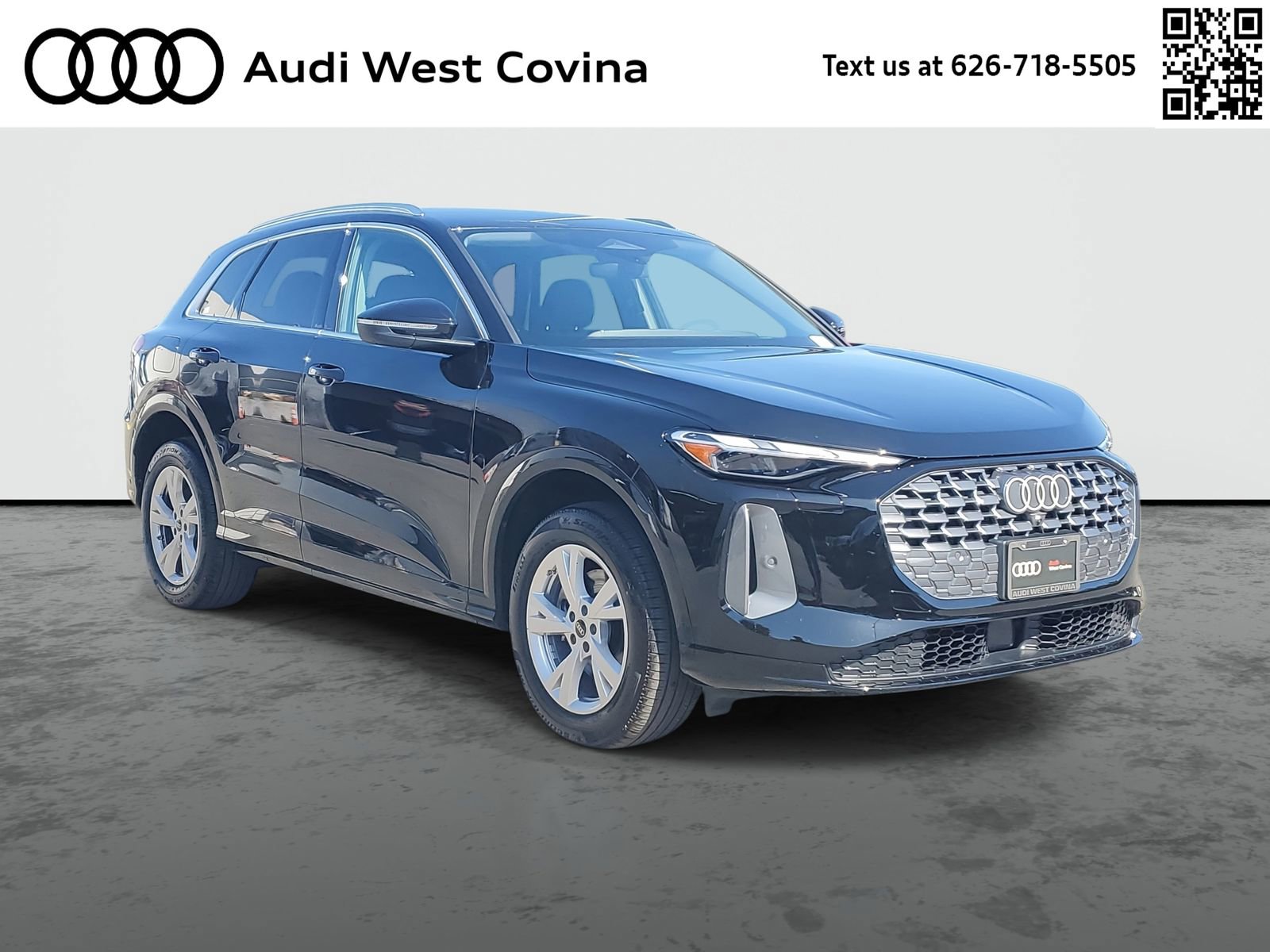 Used 2025 Audi Q5 Premium w/ Convenience Package image 1