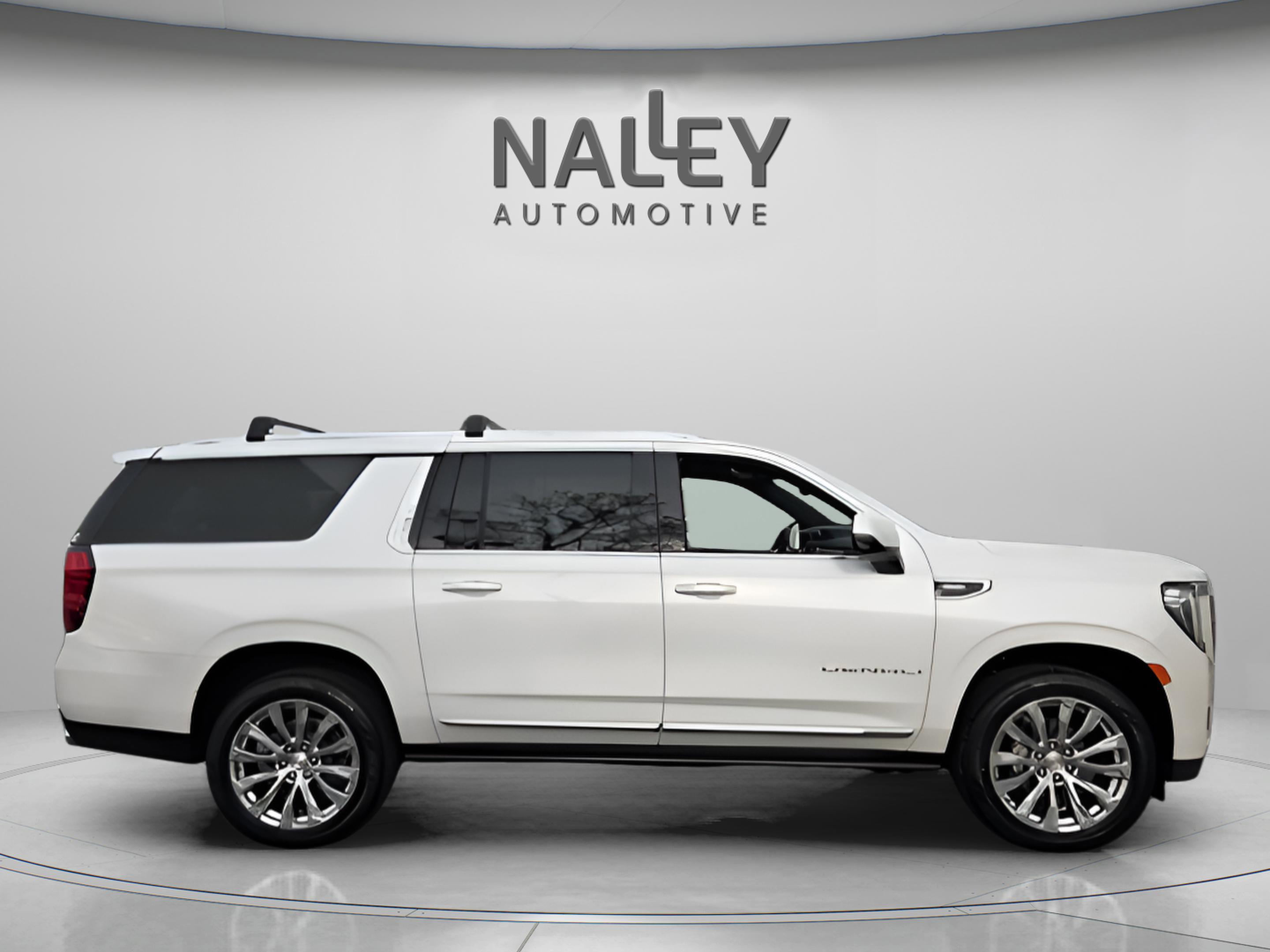 Used 2024 GMC Yukon XL Denali w/ Max Trailering Package image 6