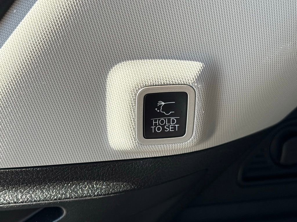 Used 2022 Jeep Grand Cherokee Limited 4xe image 29