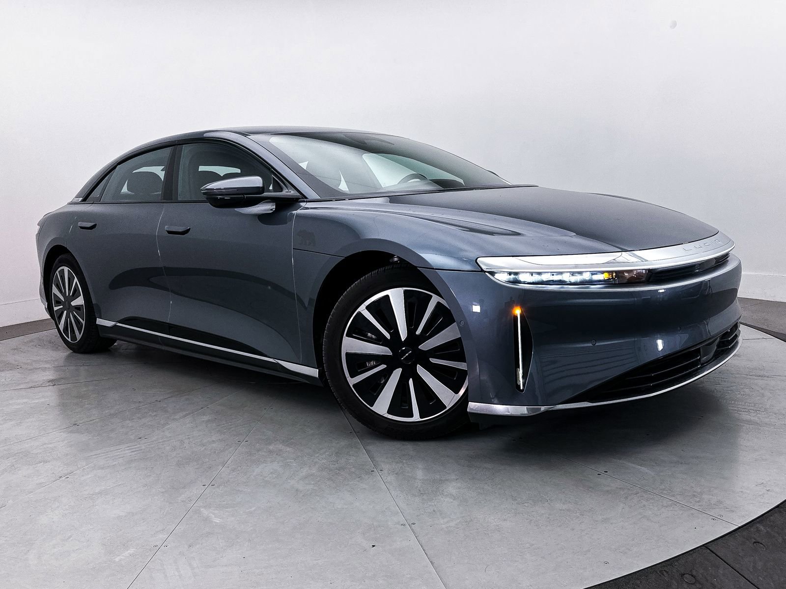 Used 2024 Lucid Air Pure RWD video 1