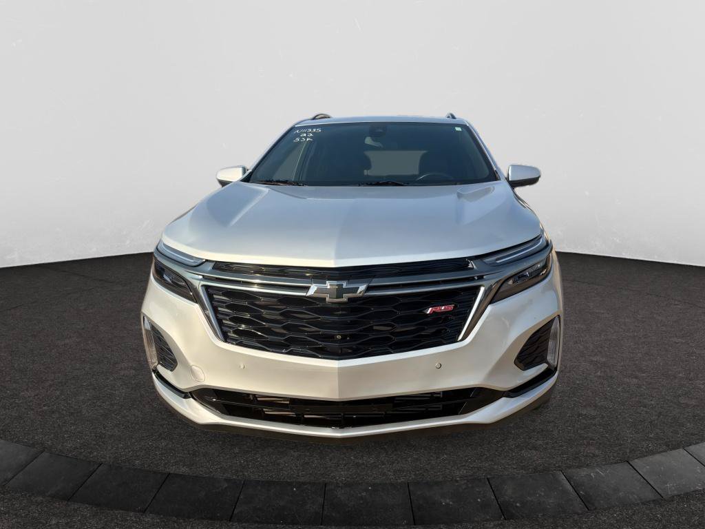 Used 2022 Chevrolet Equinox RS w/ RS Leather Package FWD image 2
