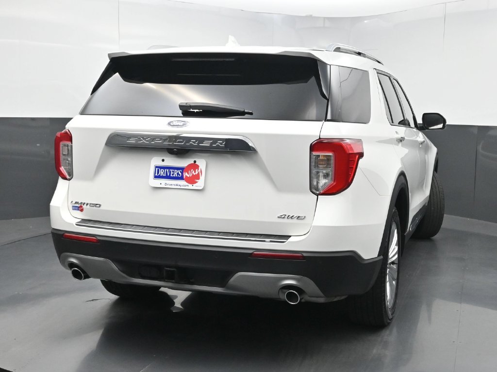 Used 2022 Ford Explorer Limited w/ Equipment Group 301A AWD/4WD image 43