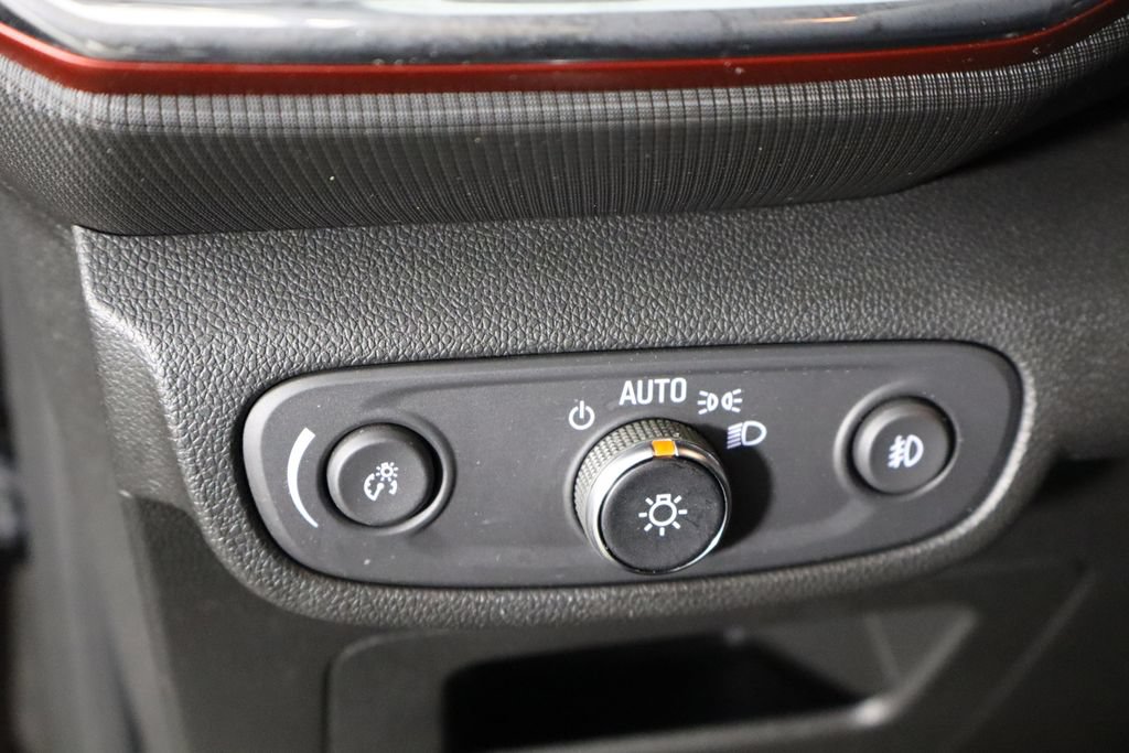 Used 2023 Chevrolet TrailBlazer RS FWD image 22