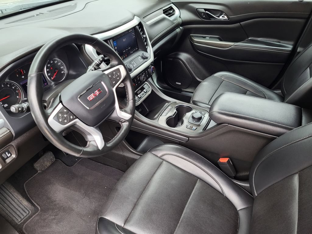 Used 2023 GMC Acadia SLT w/ Elevation Edition FWD image 9