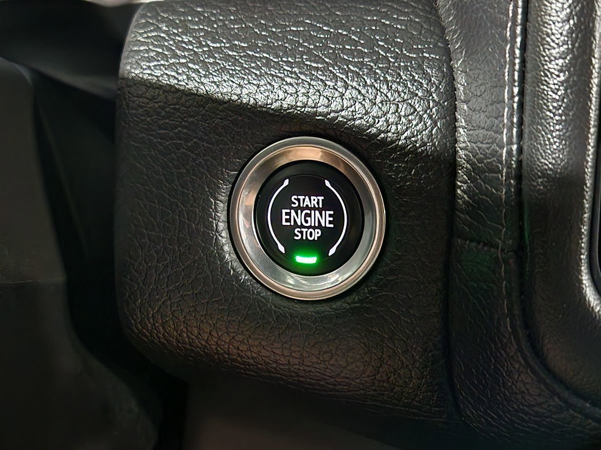 Used 2021 GMC Yukon XL Denali w/ Denali Premium Package RWD image 41