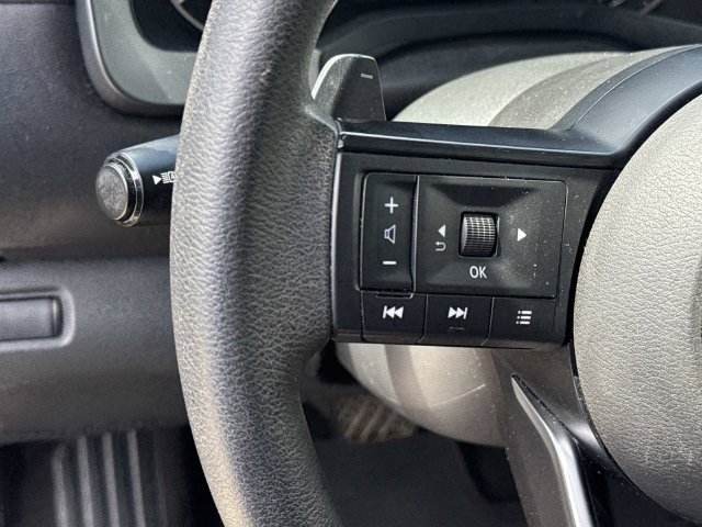 Used 2023 Nissan Pathfinder S FWD image 29