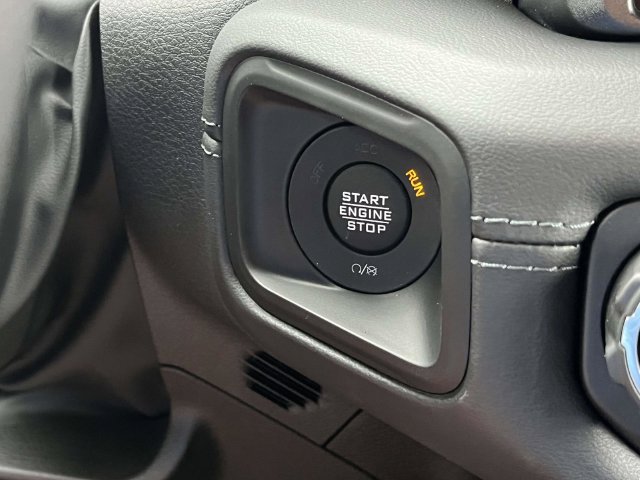 New 2027 Jeep Wrangler Unlimited Sahara AWD/4WD image 25